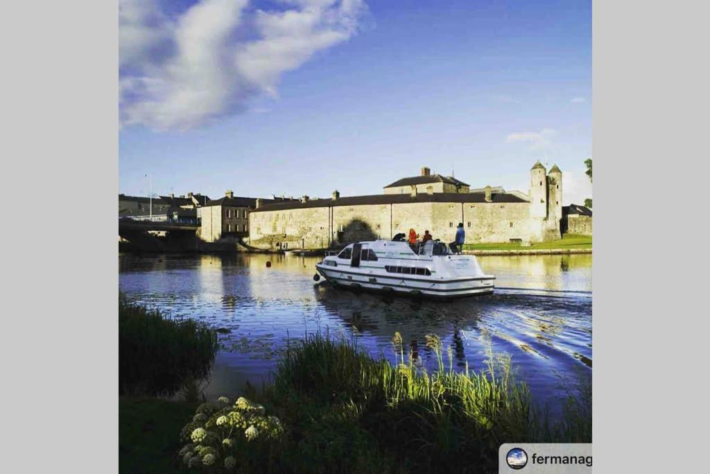 Swallow Lane, Enniskillen, Co Fermanagh, 5* Chic Vila Exterior foto